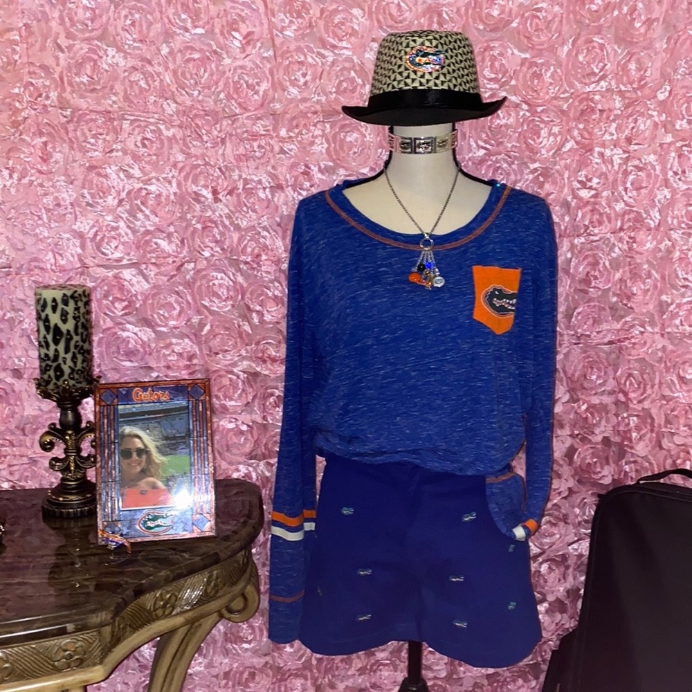 NWOT FLORIDA GATORS TUNIC STYLE TOP size xl